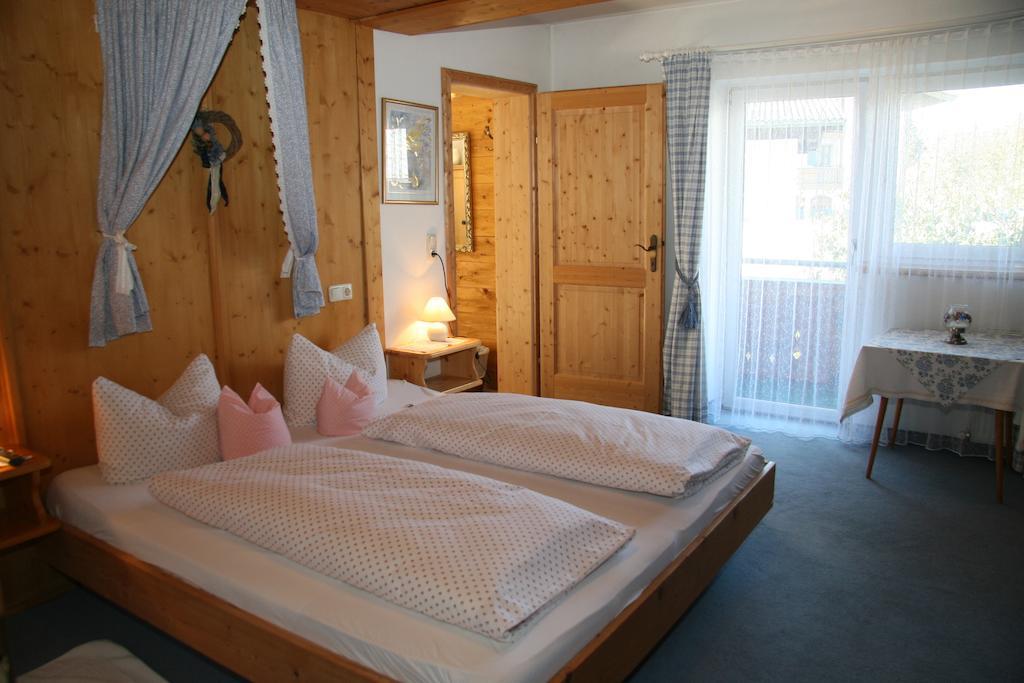 Gasthof Pension Lanzenhof Going am Wilden Kaiser Room photo