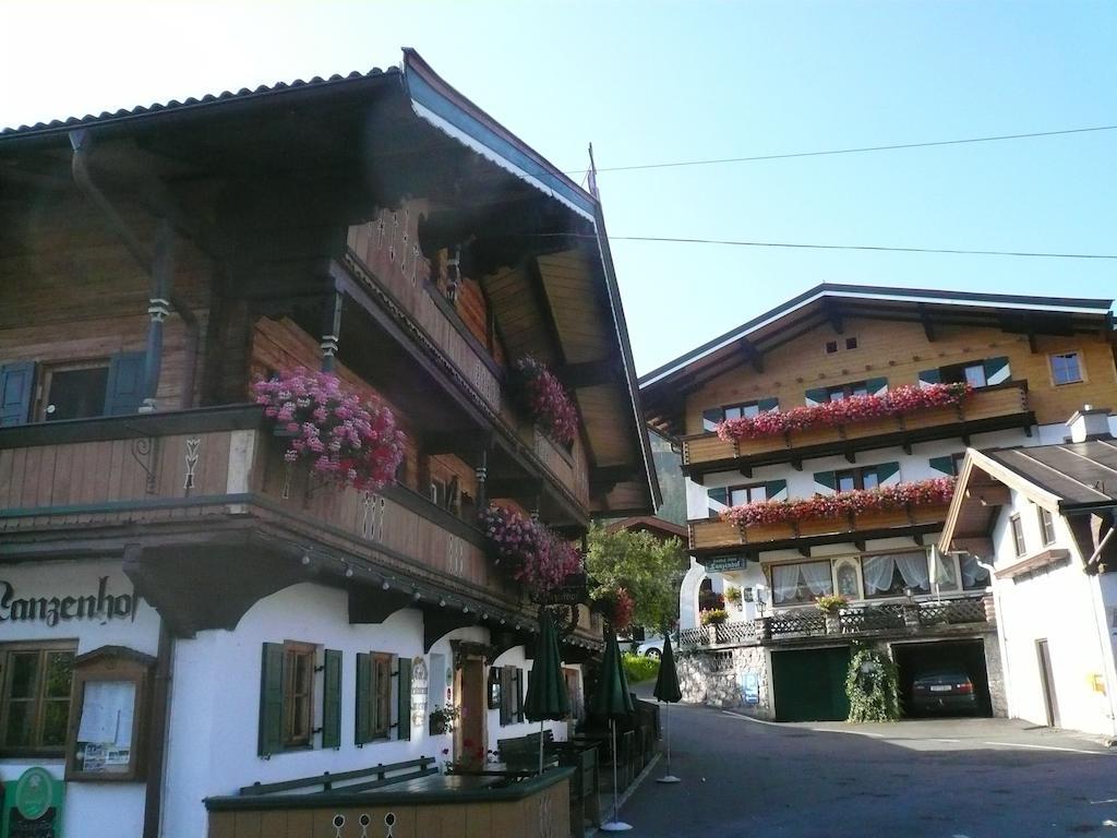 Gasthof Pension Lanzenhof Going am Wilden Kaiser Exterior photo